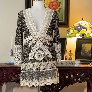 Passion Concept animal print top